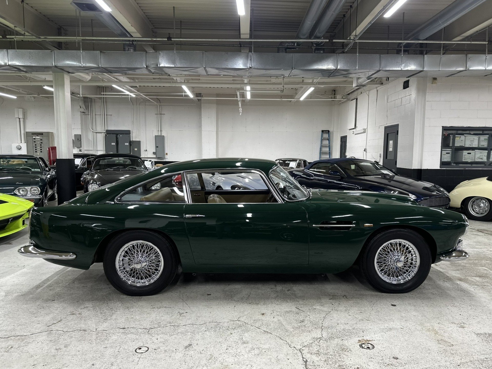 1960 Aston Martin DB4, foto 8