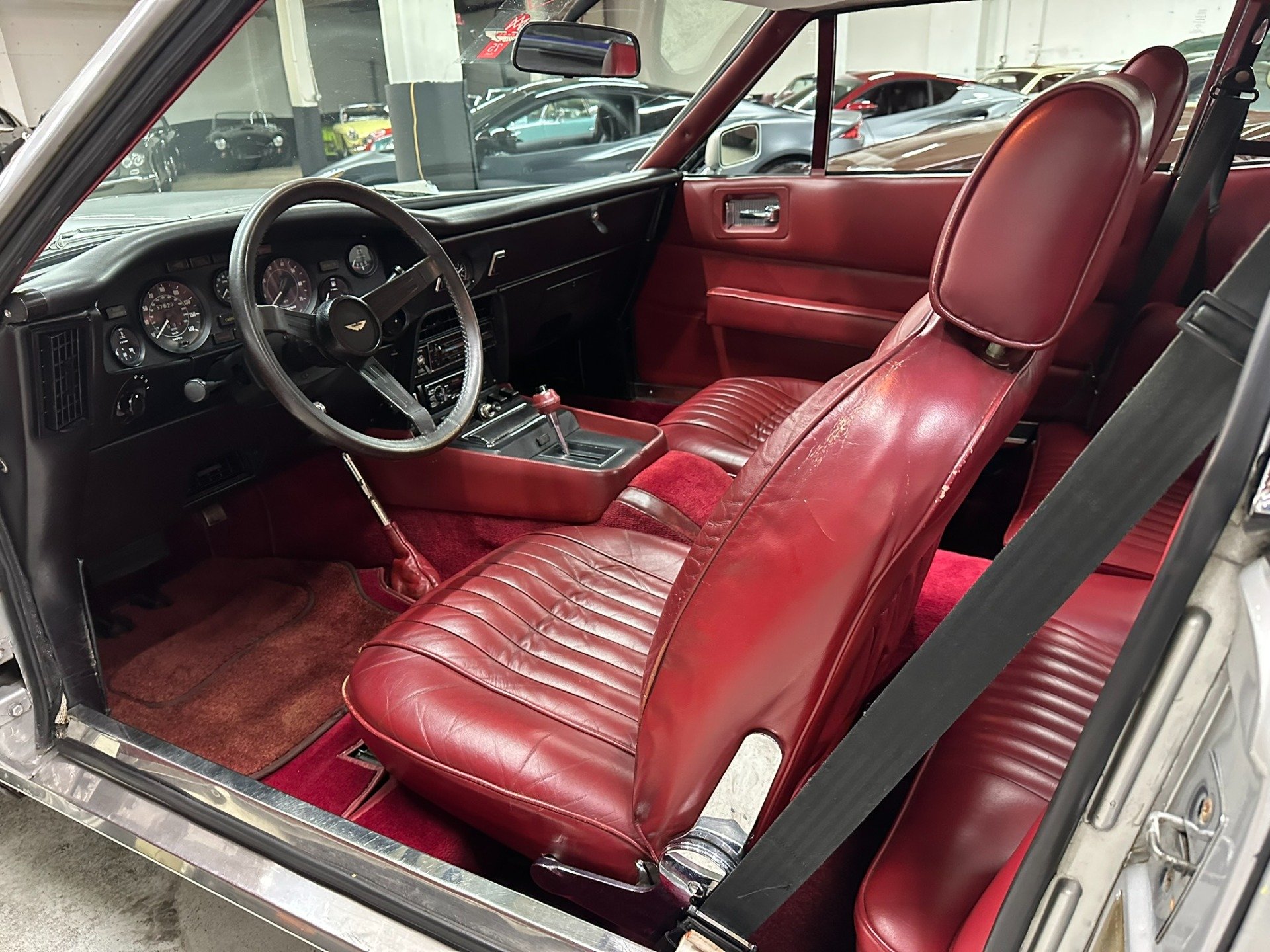 1977 Aston Martin V8, foto 12
