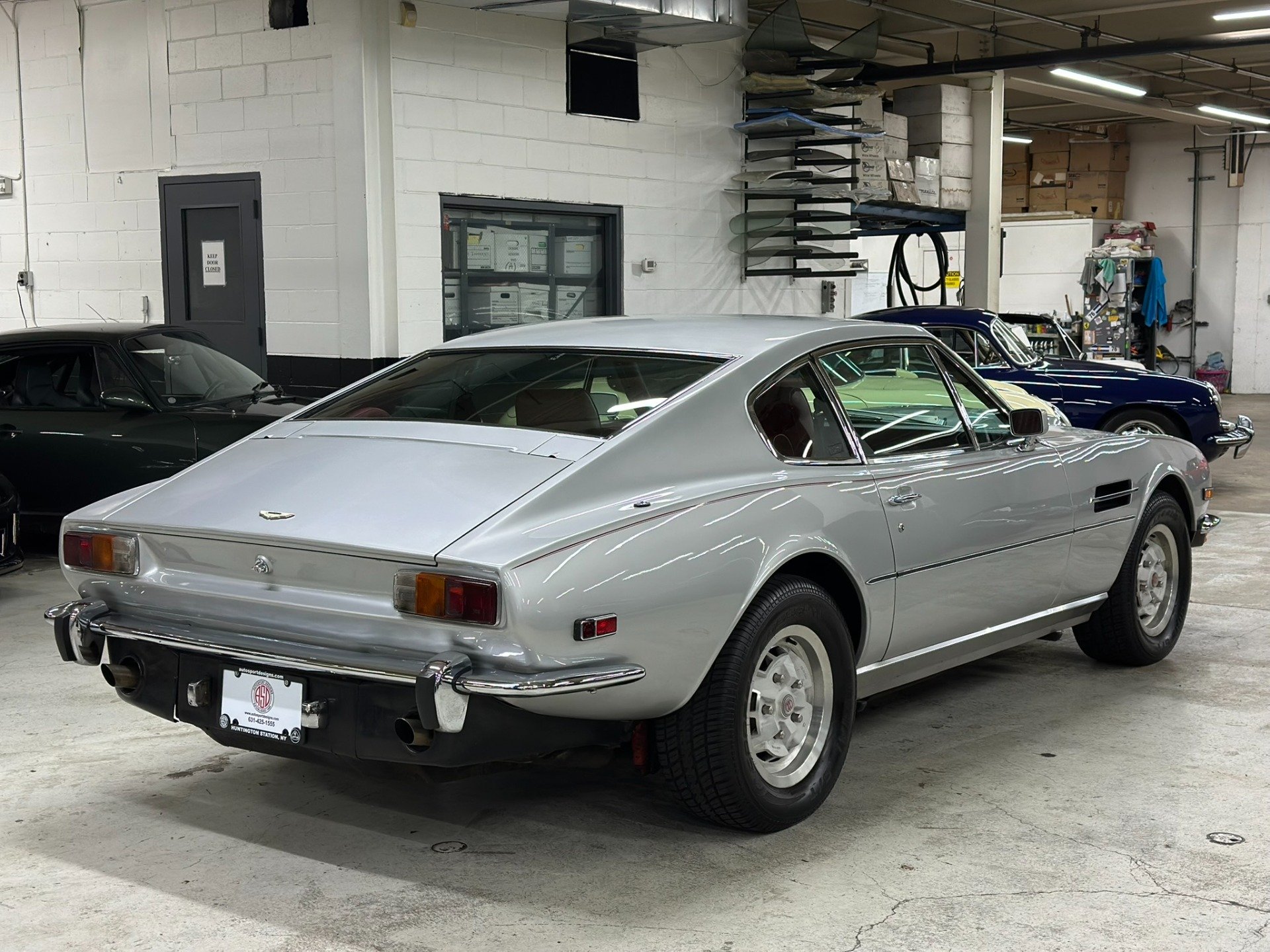 1977 Aston Martin V8, foto 6