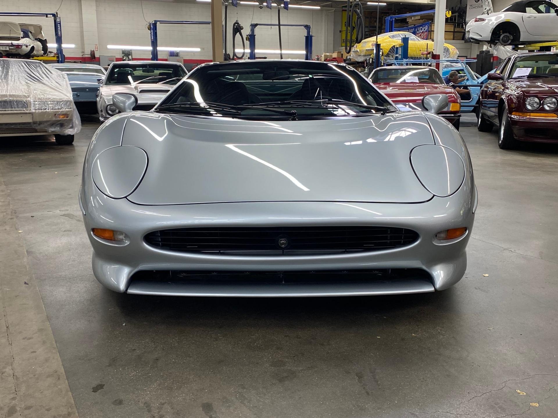 1994 Jaguar XJ220, foto 2