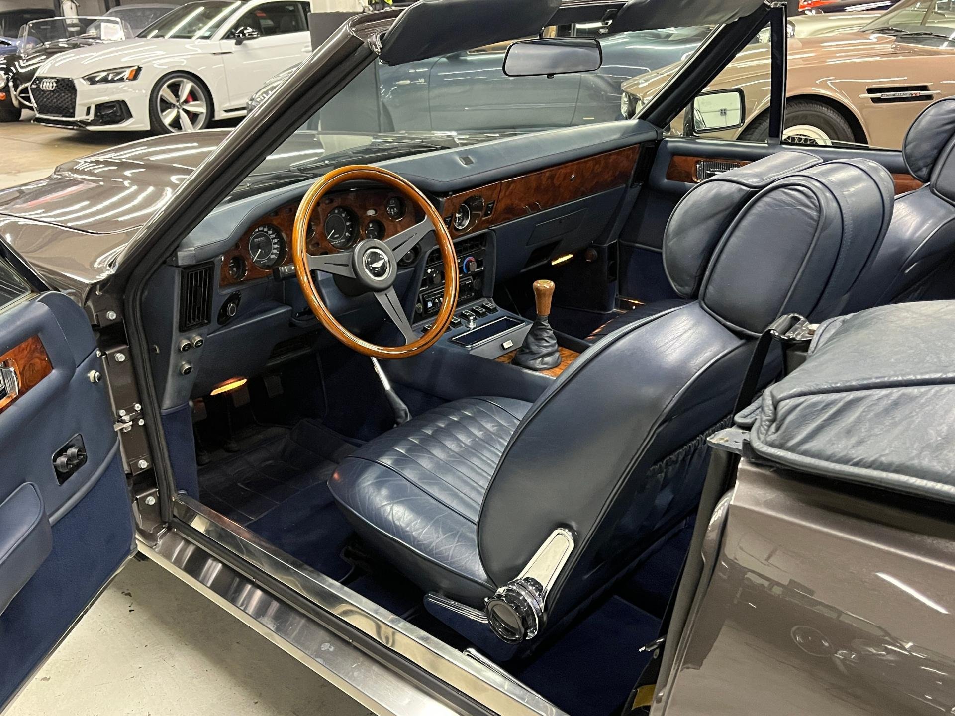 1989 Aston Martin V8, foto 10