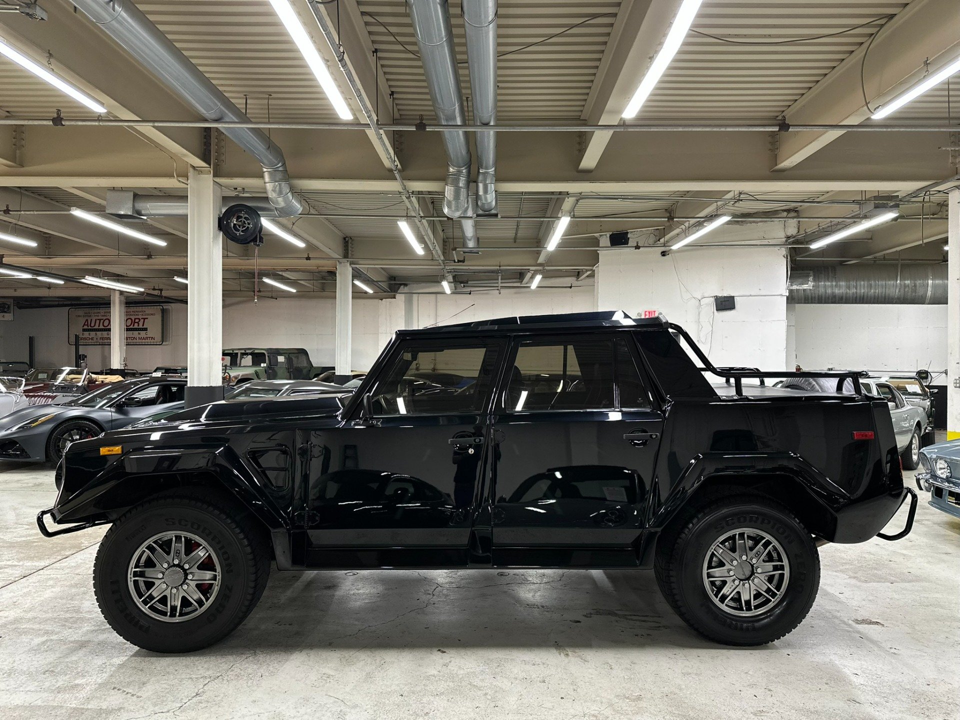 1990 Lamborghini LM 002, foto 7