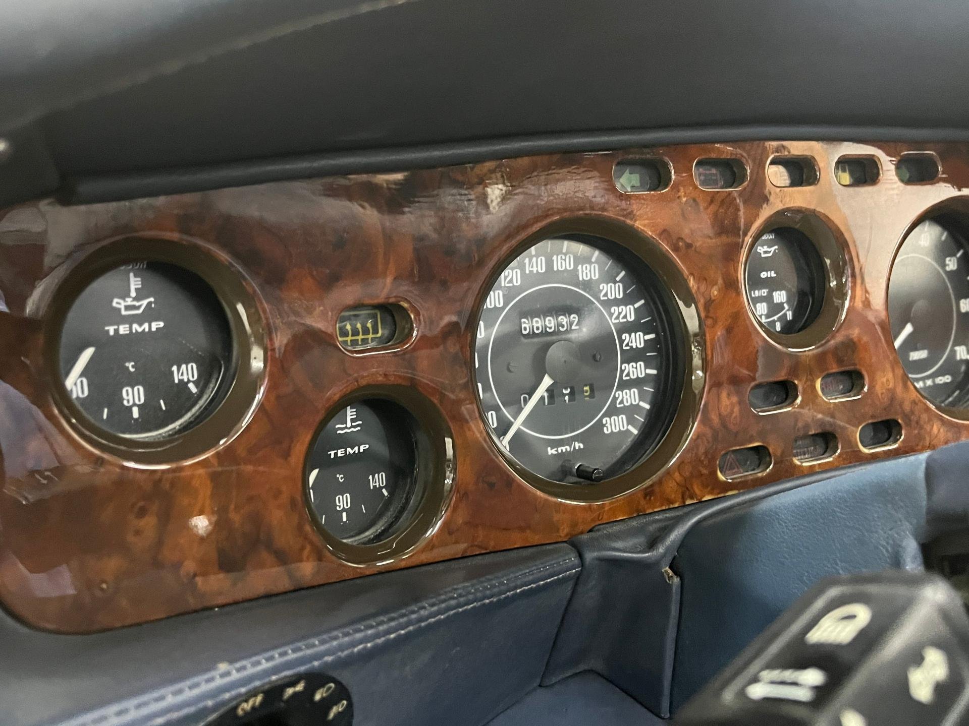 1989 Aston Martin V8, foto 12