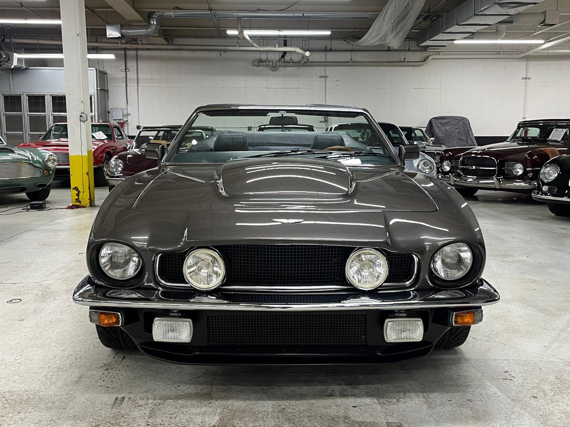 1989 Aston Martin V8, foto 2