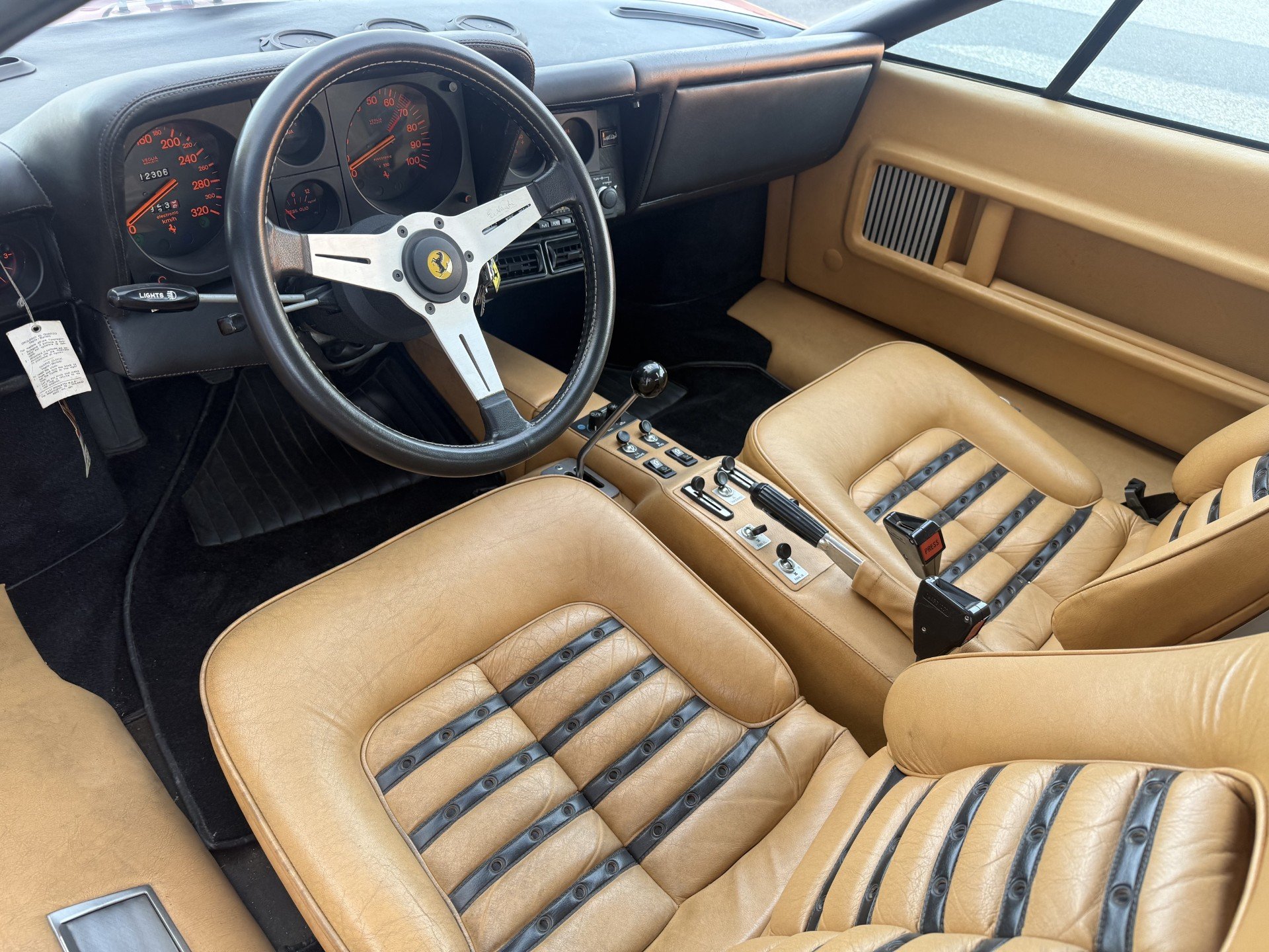 1981 Ferrari 512 - 512 BB - LOW MILEAGE, foto 9