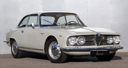 1961 Alfa Romeo 2000 - Sprint Coupé