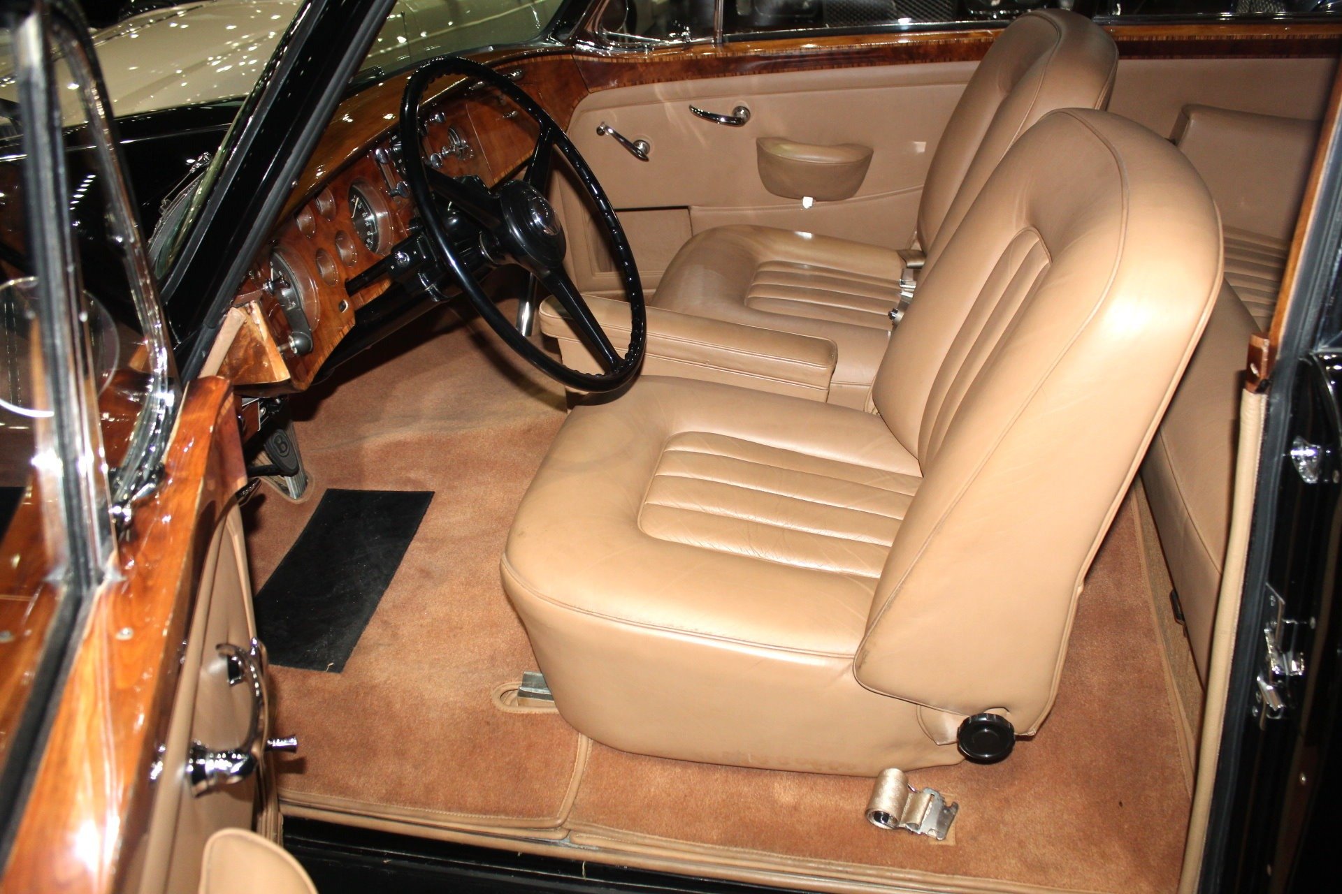 1959 Bentley S1 - H.J. Mulliner Design 7466 High Wing Fastback, foto 11