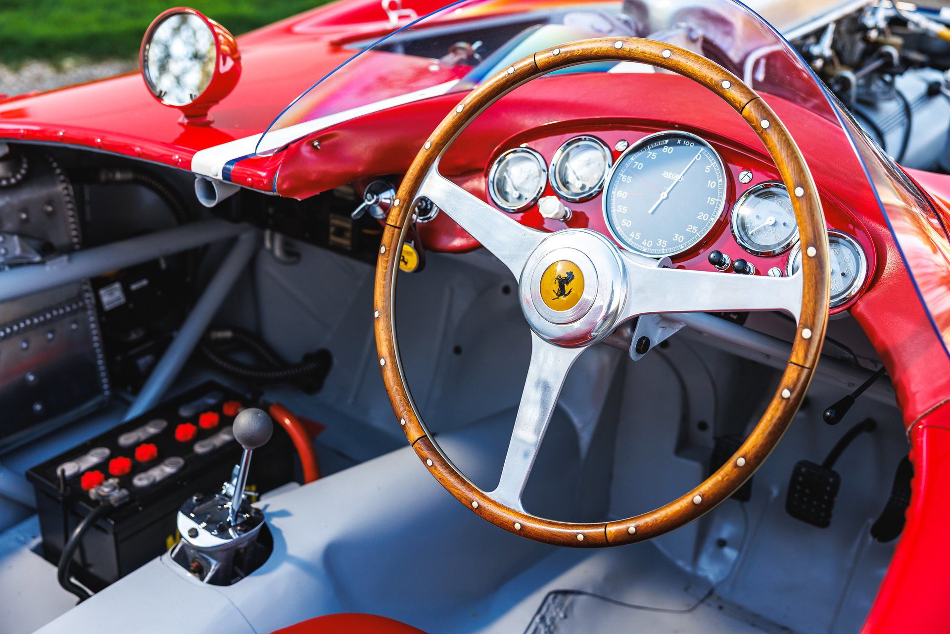 1955 Ferrari 410 Sport - 410 Sport Scaglietti spyder | in-period racing history with Carroll Shelby | marque specialist restored, foto 12