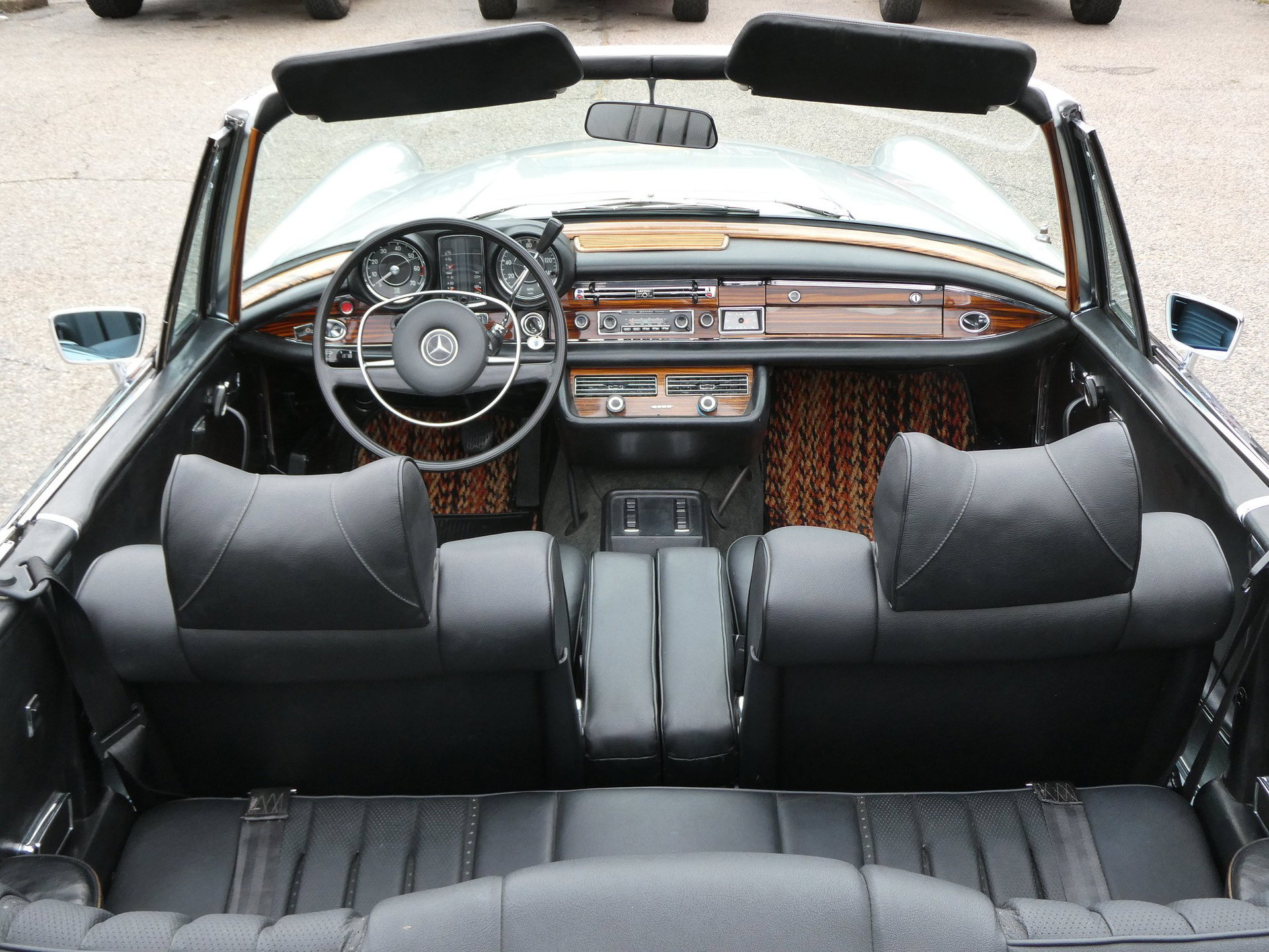 1970 Mercedes-Benz S-Class W111/112 - 280SE low-grille cabriolet | previous marque specialist restoration | original colors | one of 200 low-grille 280SE cabriolet USA example, foto 8