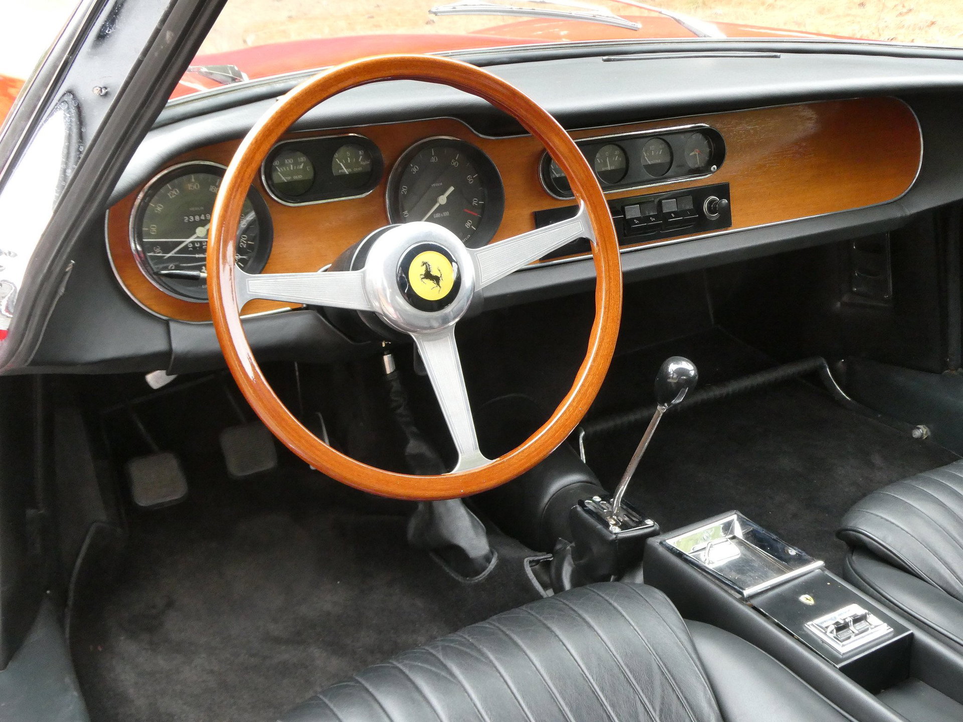 1965 Ferrari 275 - 275 GTB short nose | all matching numbers | fresh $100,000.00 comprehensive servicing | one of just 250 short nose 275 GTB, foto 8