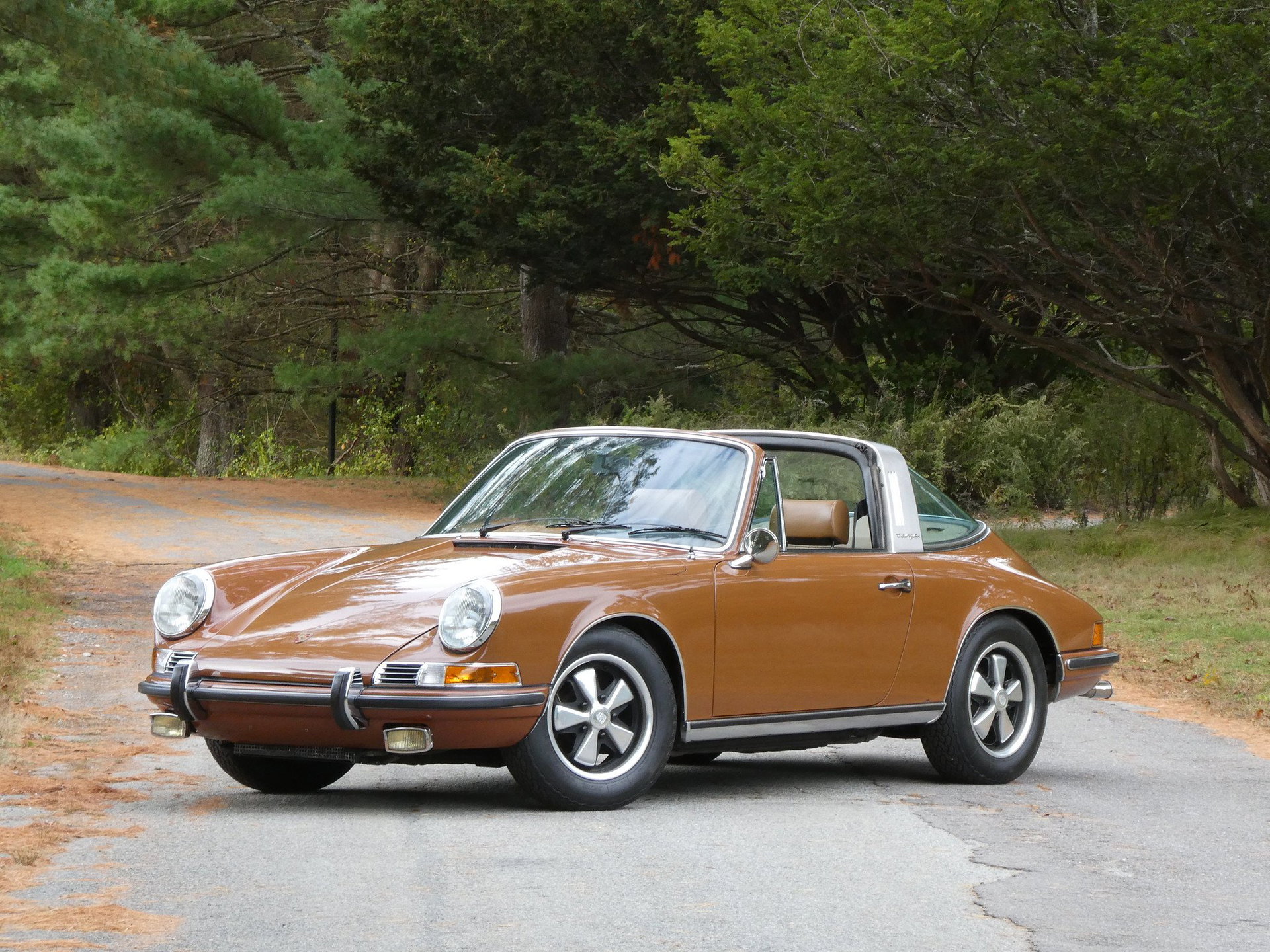 1971 Porsche 911 - 911 T Targa | incredibly original | 30,800 miles | original paint & interior | matching numbers | Porsche Classic Technical Certificate, foto 1