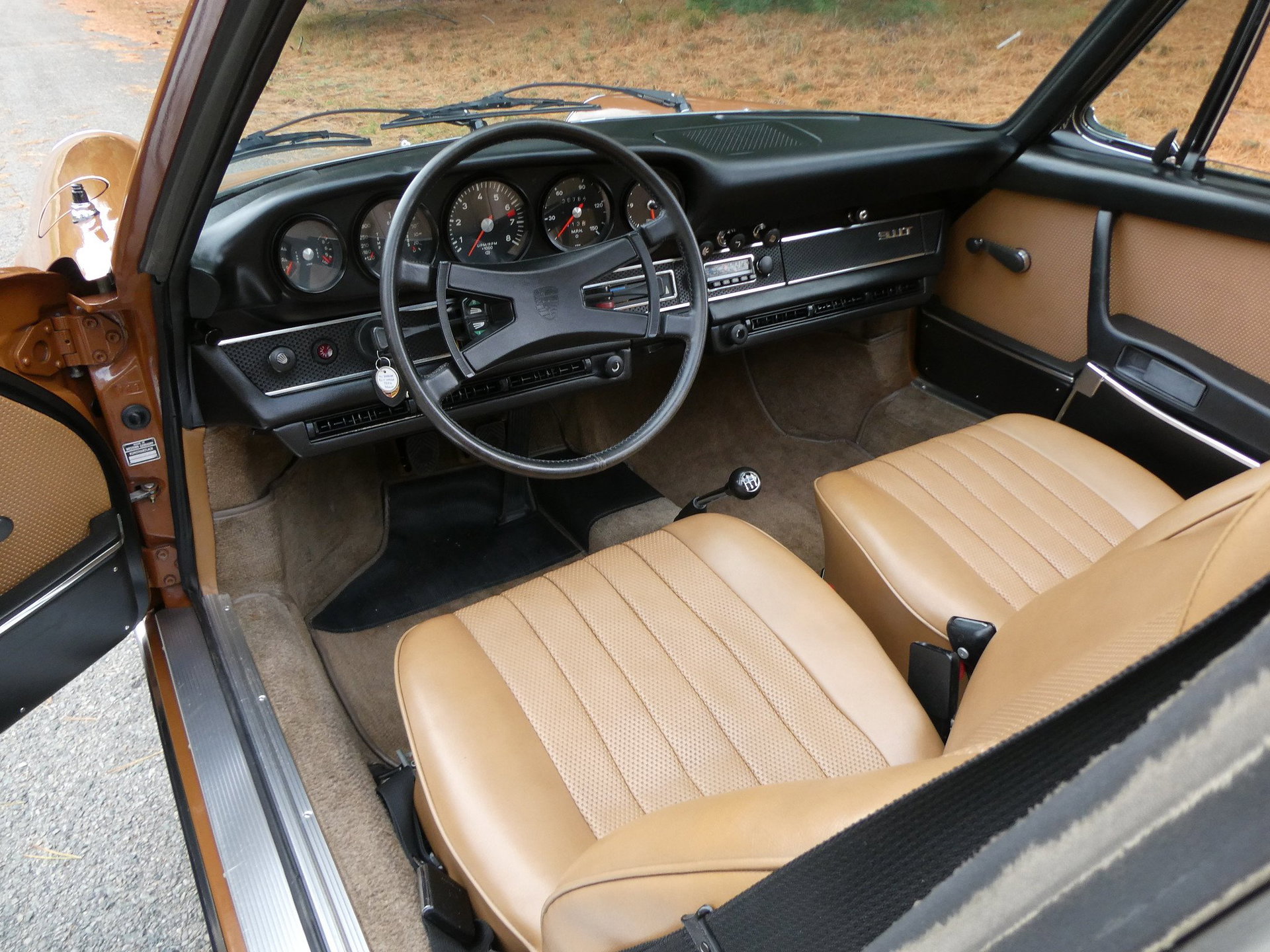 1971 Porsche 911 - 911 T Targa | incredibly original | 30,800 miles | original paint & interior | matching numbers | Porsche Classic Technical Certificate, foto 7