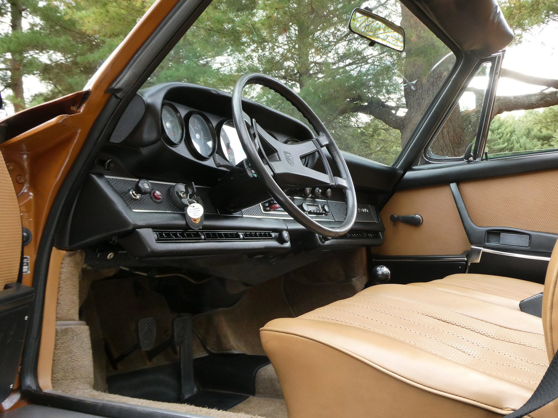 1971 Porsche 911 - 911 T Targa | incredibly original | 30,800 miles | original paint & interior | matching numbers | Porsche Classic Technical Certificate, foto 10