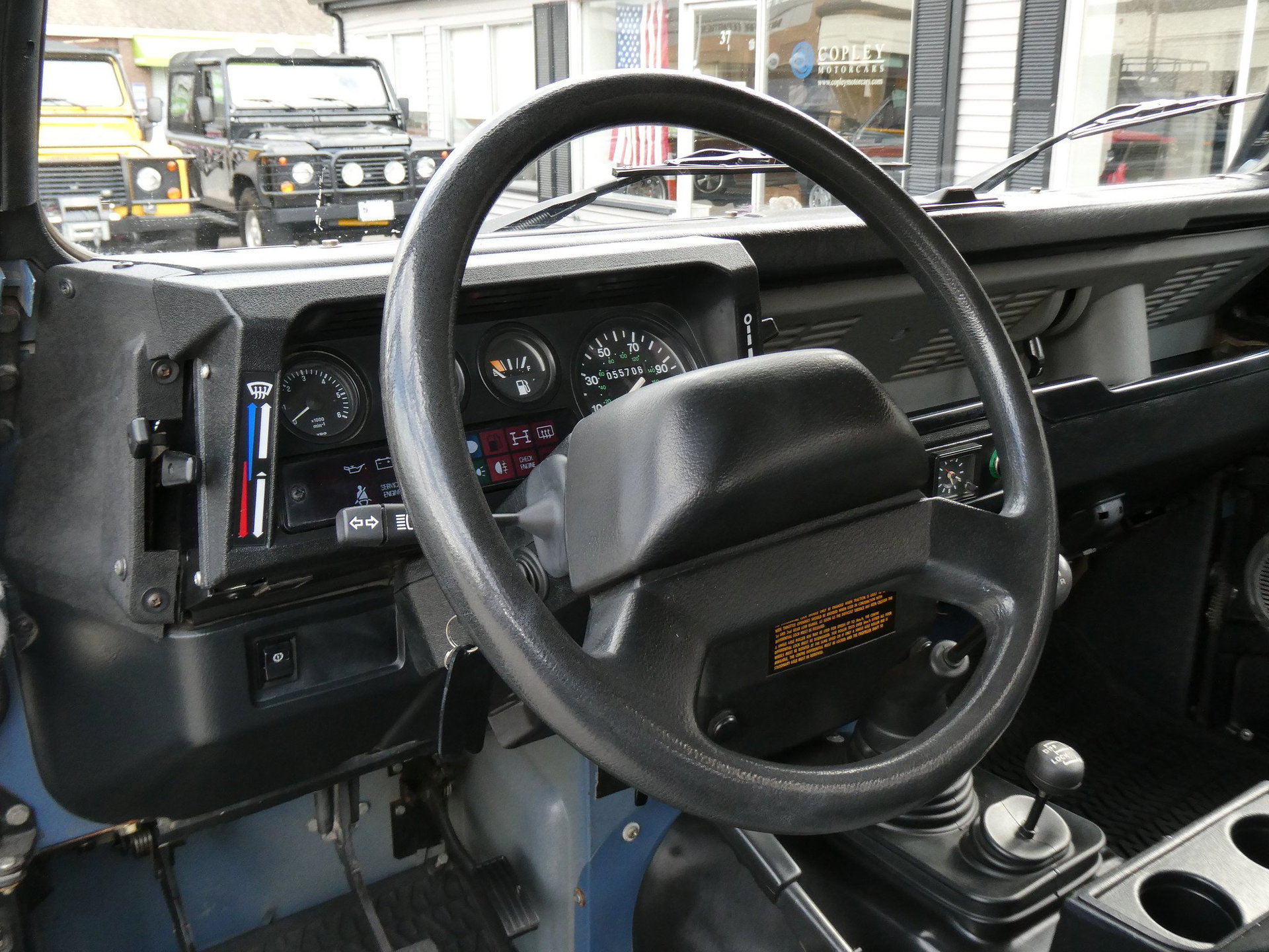 1994 Land Rover Defender - Authentic North American Spec | 5 speed manual | stunning Arles Blue | only 55,750 miles, foto 7