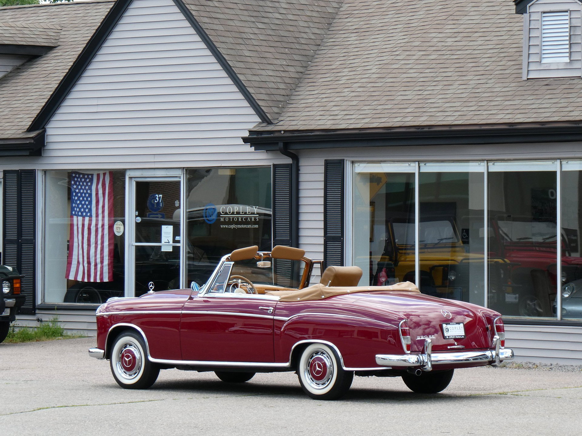 1960 Mercedes-Benz 220 - 220SE Ponton cabriolet | matching numbers original engine | wonderful older restoration | 4 speed manual | original USA delivery, foto 3