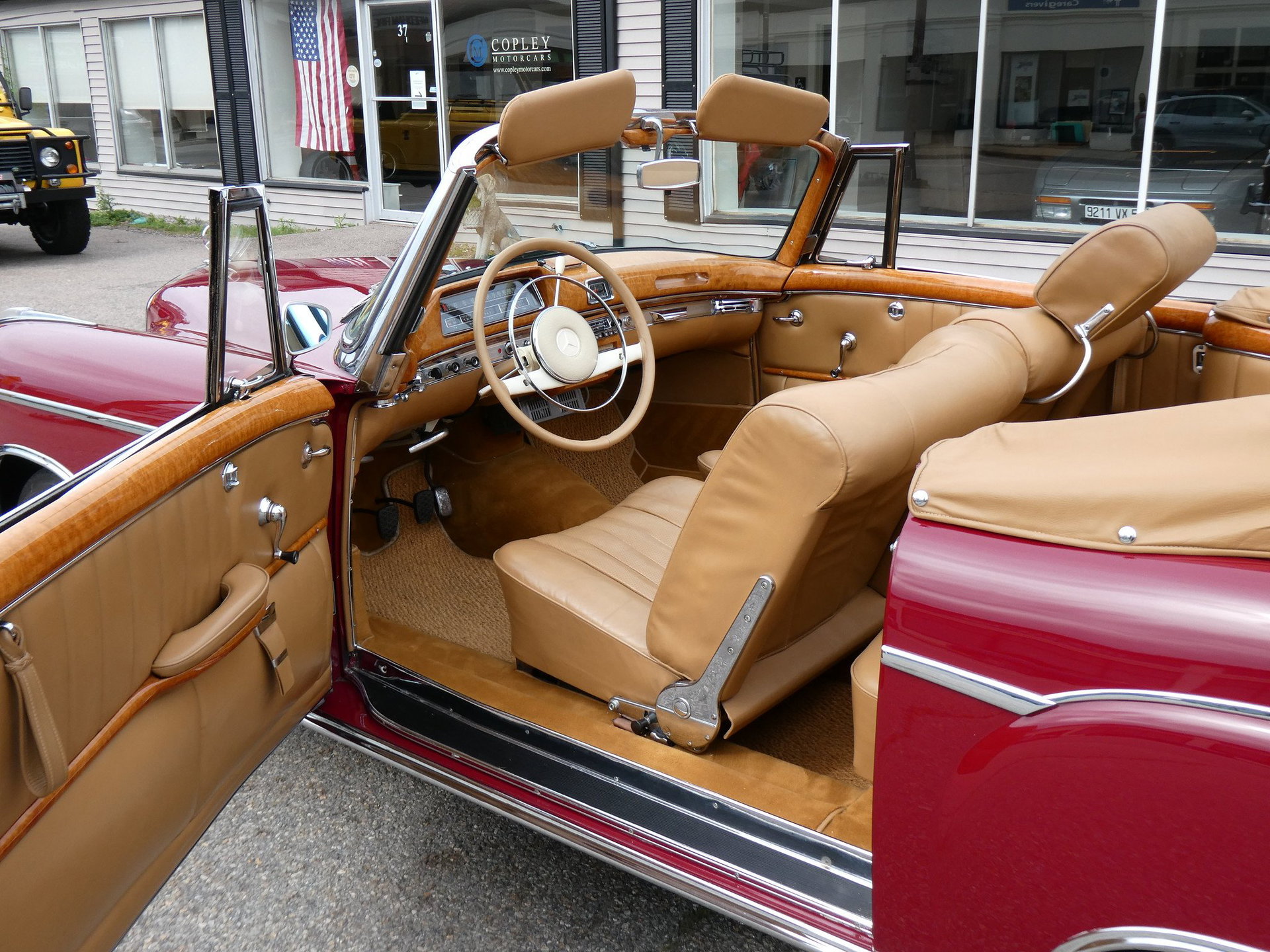 1960 Mercedes-Benz 220 - 220SE Ponton cabriolet | matching numbers original engine | wonderful older restoration | 4 speed manual | original USA delivery, foto 6