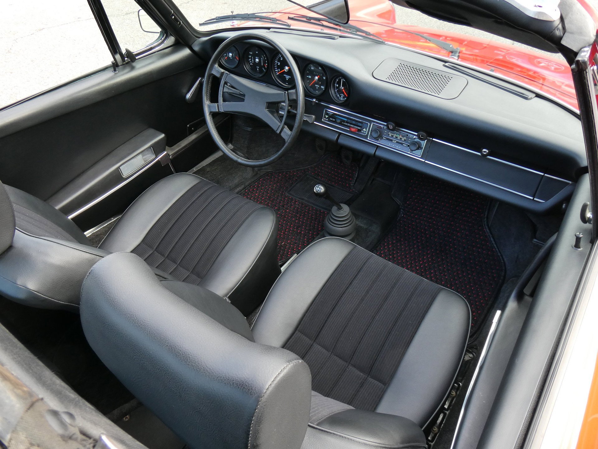 1973 Porsche 911 - 911 T Targa | all matching numbers | original colors | original owner's manuals and maintenance booklet | Bosch fuel injection, foto 11