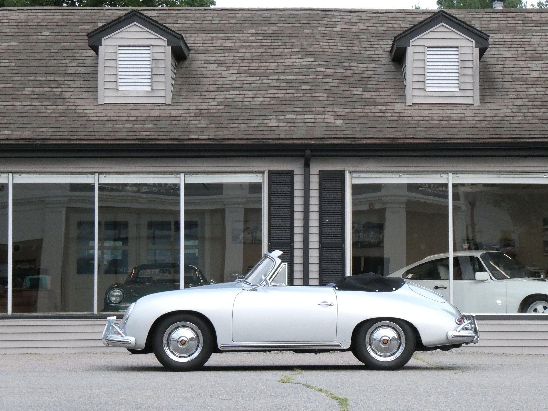 1958 Porsche 356 - 1958 356 A cabriolet | uprated 75hp 356 B Super engnine | specialist restoration | original colors, foto 1