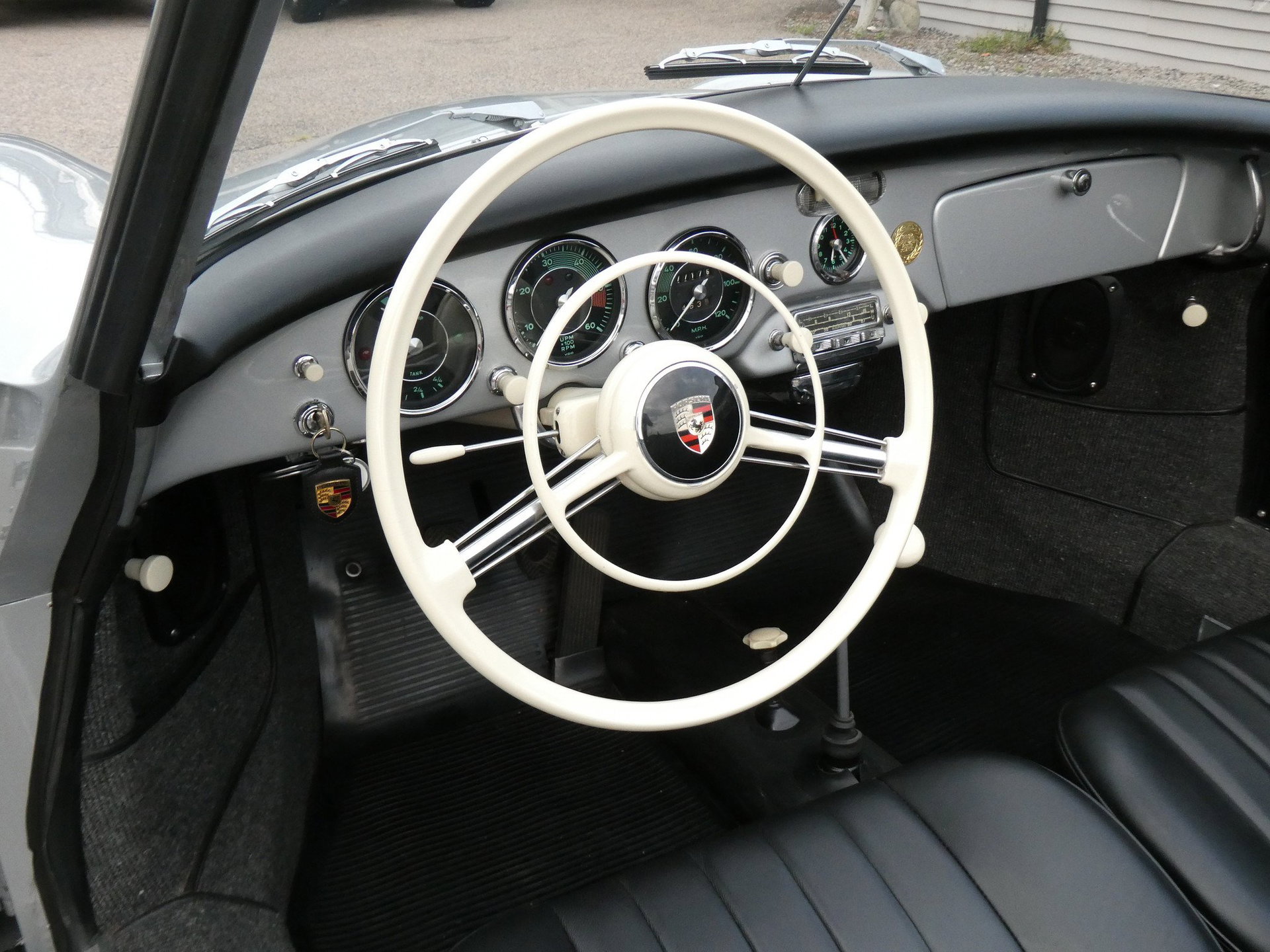 1958 Porsche 356 - 1958 356 A cabriolet | uprated 75hp 356 B Super engnine | specialist restoration | original colors, foto 7