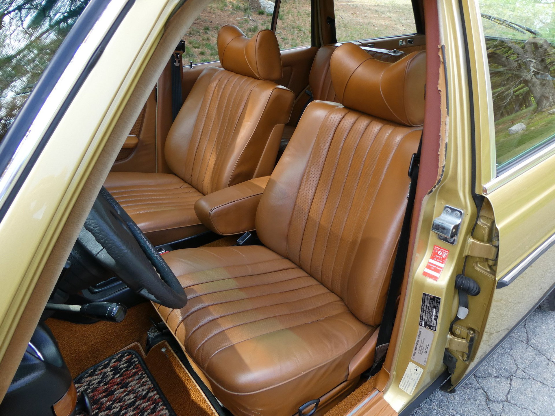 1979 Mercedes-Benz E-Class - 300TD station wagon | spectacular original colors | wonderful condition throughout, foto 8