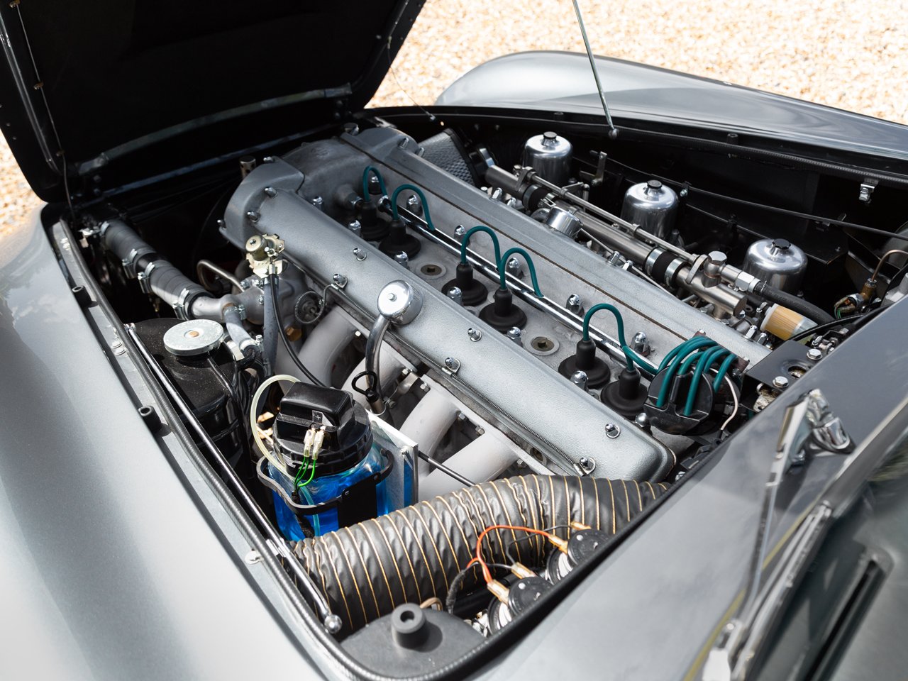 1966 Aston Martin DB6 - Vantage, foto 4