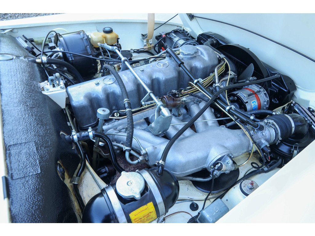 1967 Mercedes-Benz S-Class Heckflosse - 250 SL Pagode, foto 4