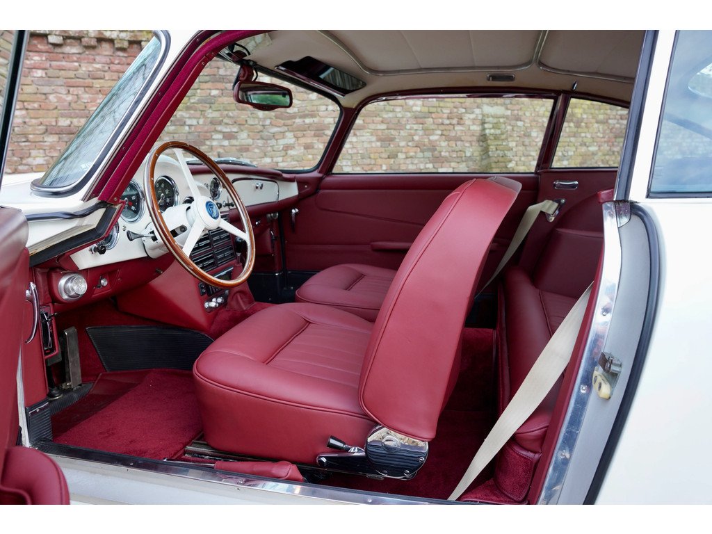 1961 Aston Martin DB4, foto 3