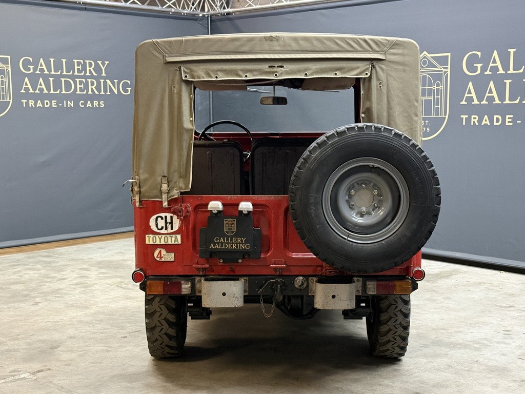 1975 Toyota Land Cruiser - FJ40 (Petrol) Vinyl Top "Freeborn Red", foto 6