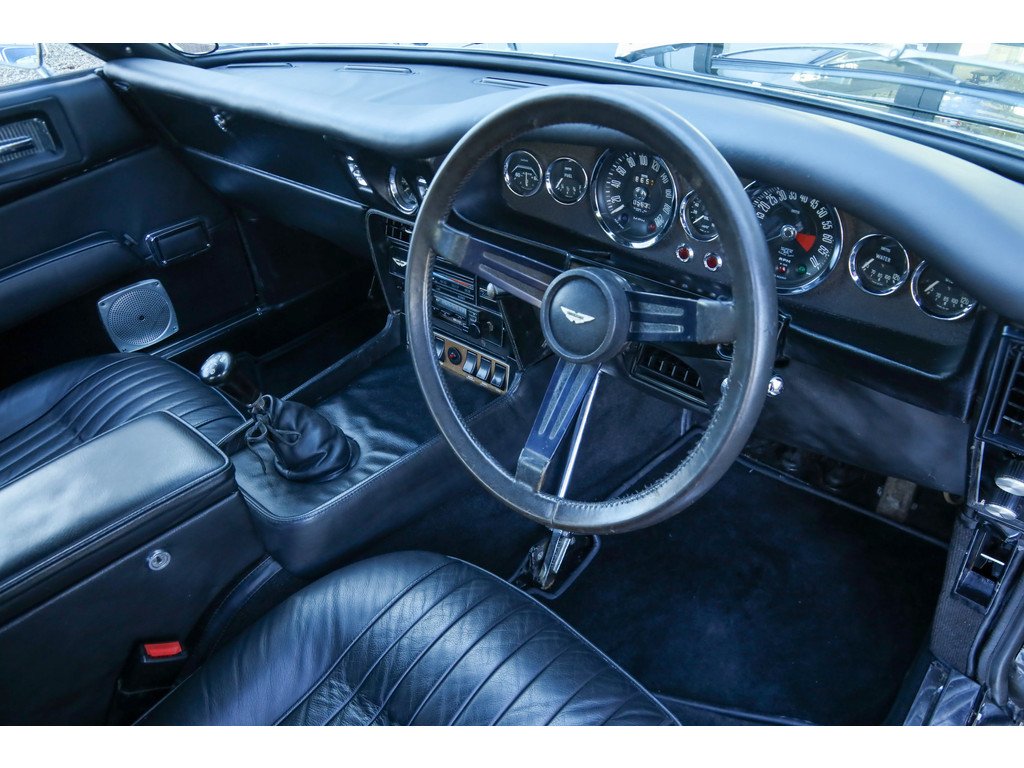 1972 Aston Martin DBS - V8 Series 2 "Five-speed manual and four Webers", foto 3