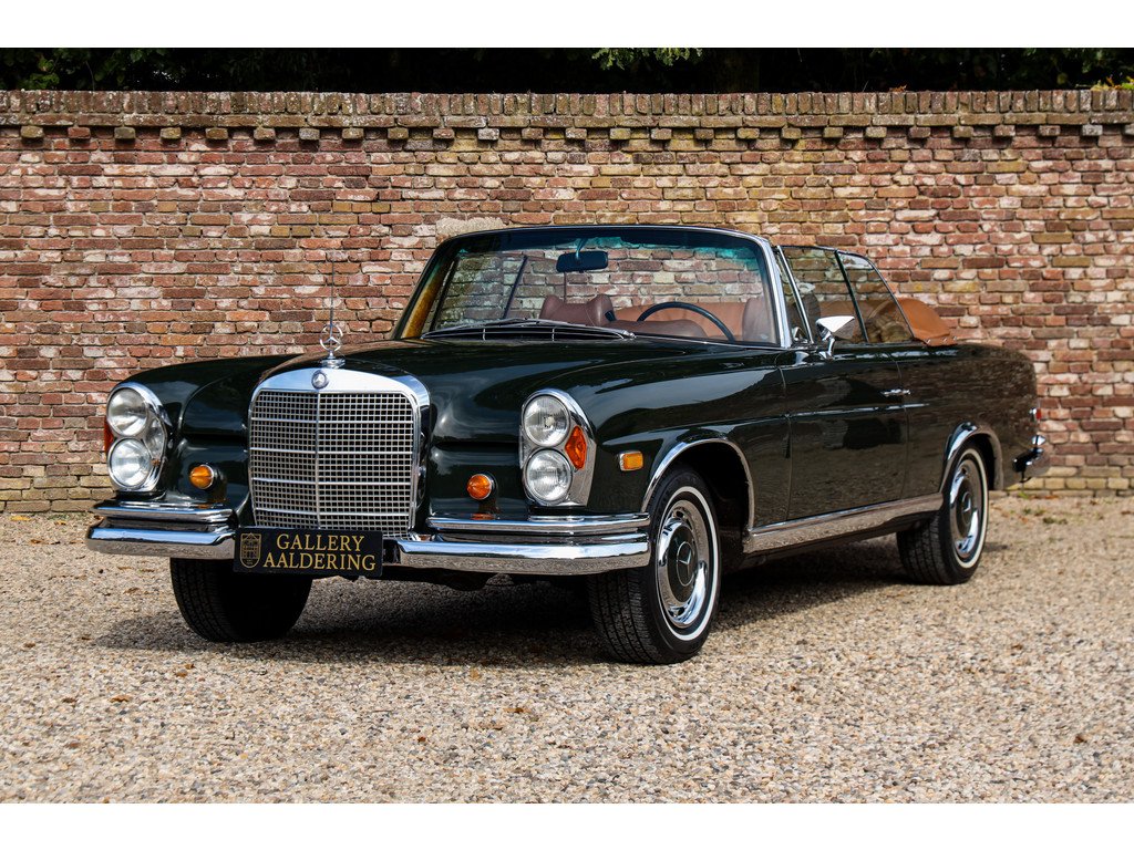 1969 Mercedes-Benz S-Class W111/112 - 280 SE Cabriolet "Dunkeloliv or Dark Olive", foto 1