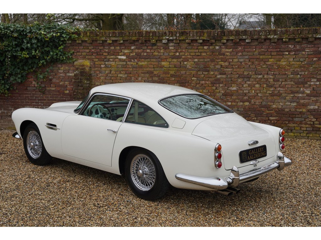 1961 Aston Martin DB4, foto 12