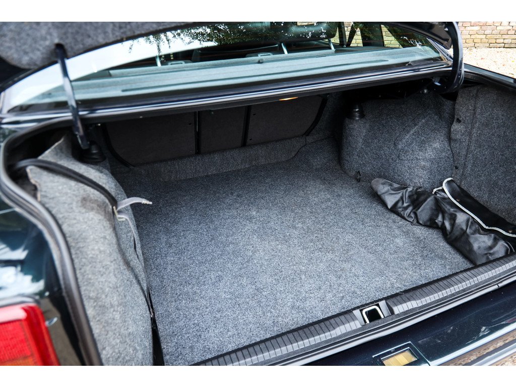 1992 Lotus Omega, foto 11