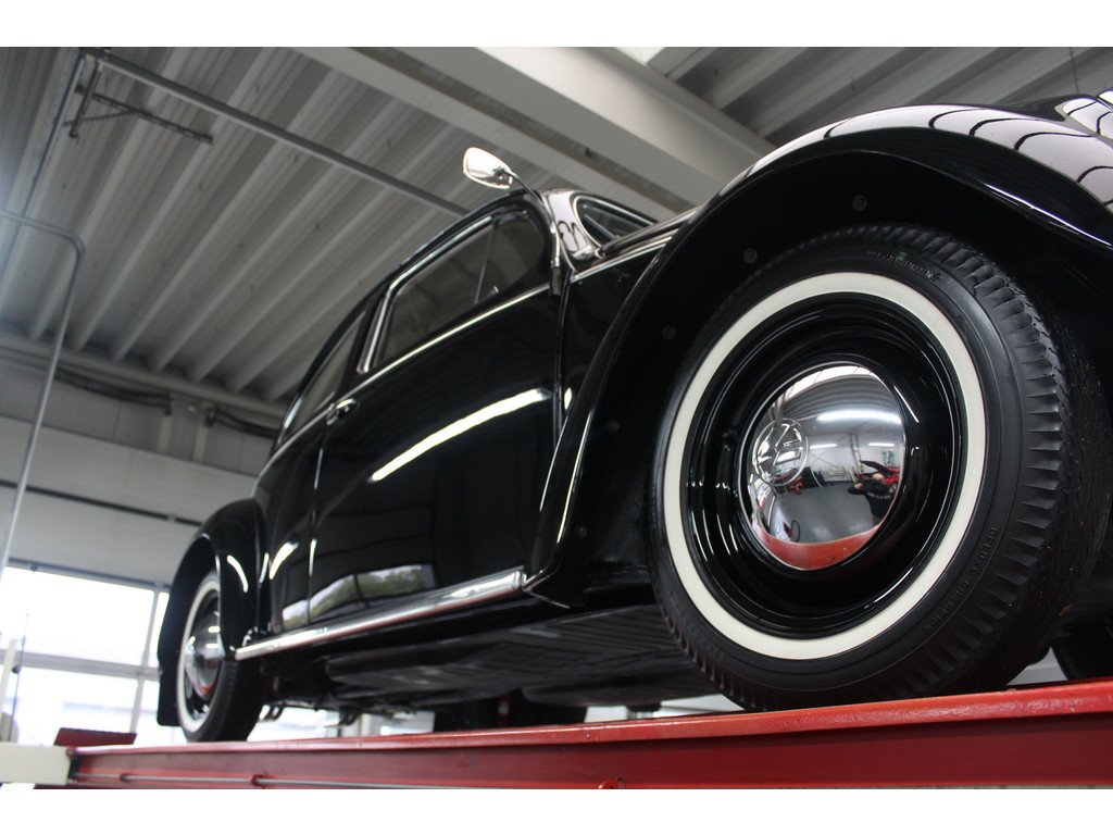 1955 VW Beetle - Oval-Window "Restored to its original purity", foto 7
