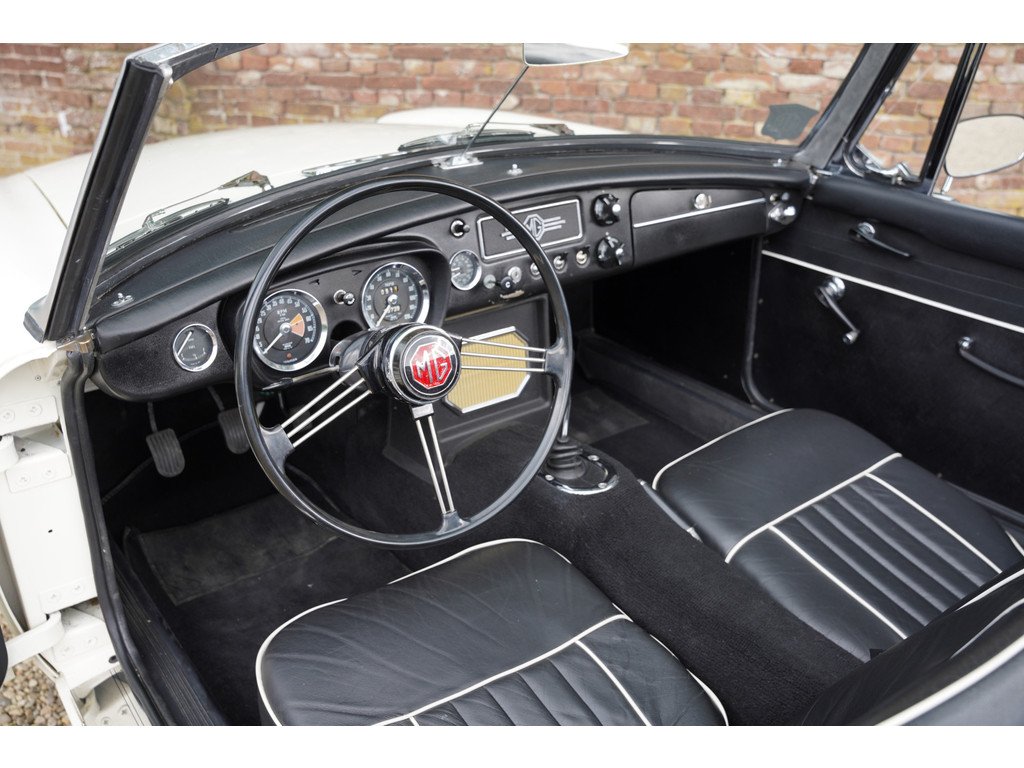 1966 MG B, foto 3