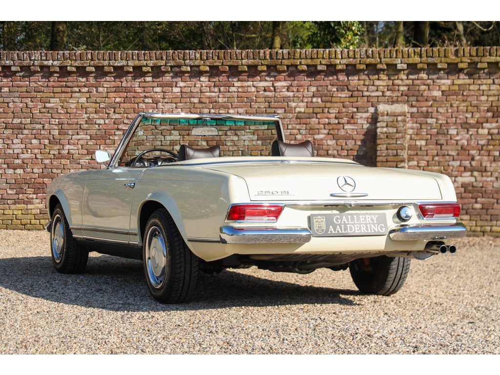 1967 Mercedes-Benz S-Class Heckflosse - 250 SL Pagode, foto 2