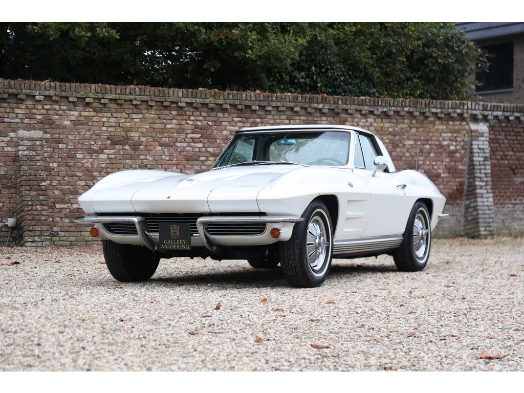 1964 Chevrolet Corvette - C2 Sting Ray Convertible "First paint - Highly original", foto 1