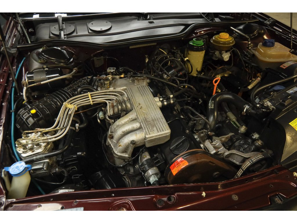 1990 Audi 100 - Quattro "The 5-Cylinder in Zyclamrot Metallic", foto 4