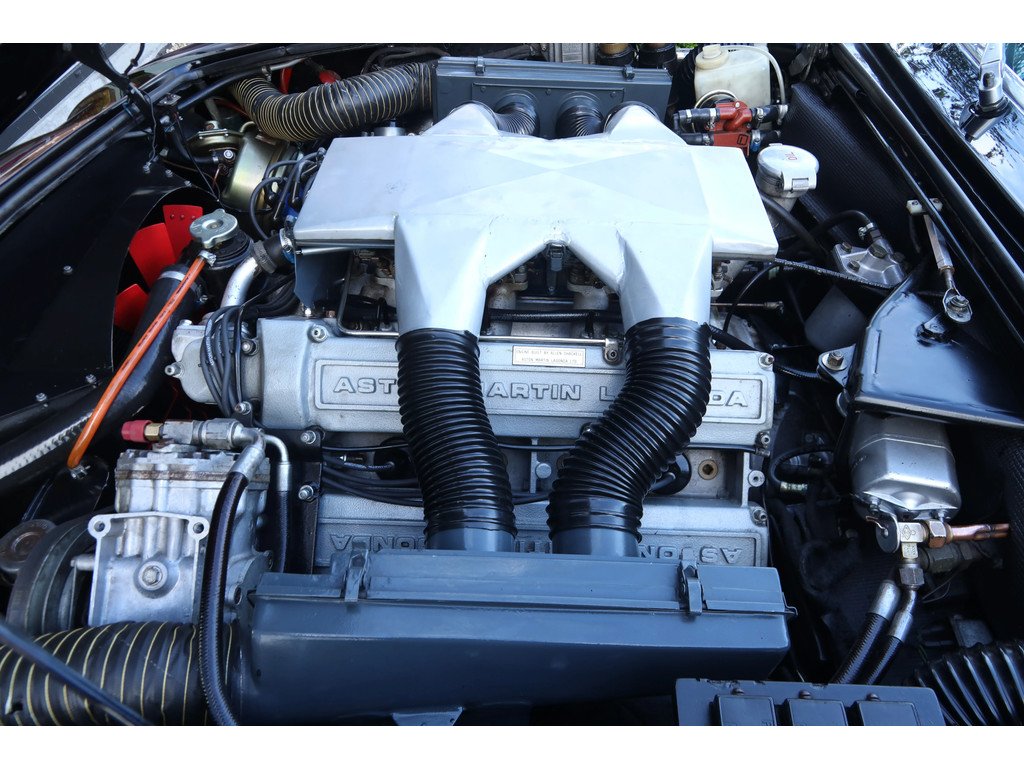 1972 Aston Martin DBS - V8 Series 2 "Five-speed manual and four Webers", foto 4