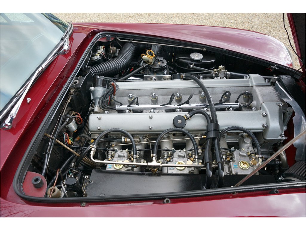 1966 Aston Martin DB6, foto 4