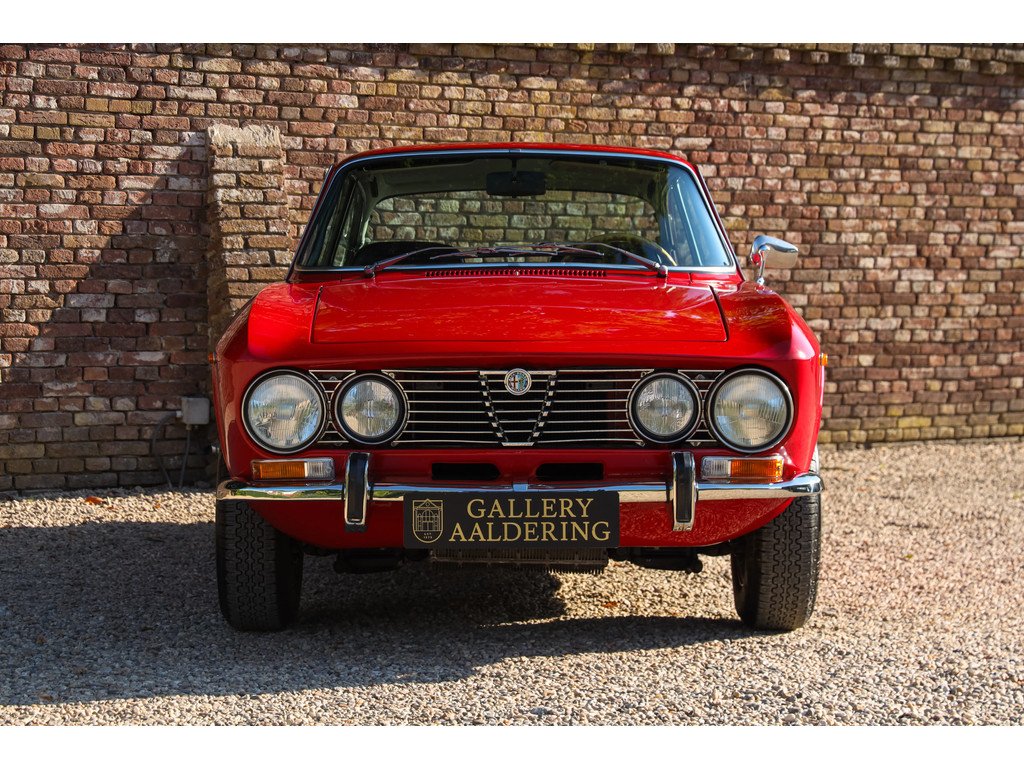 1972 Alfa Romeo 2000 - GTV Bertone “In the shadow of Mount Etna”, foto 5