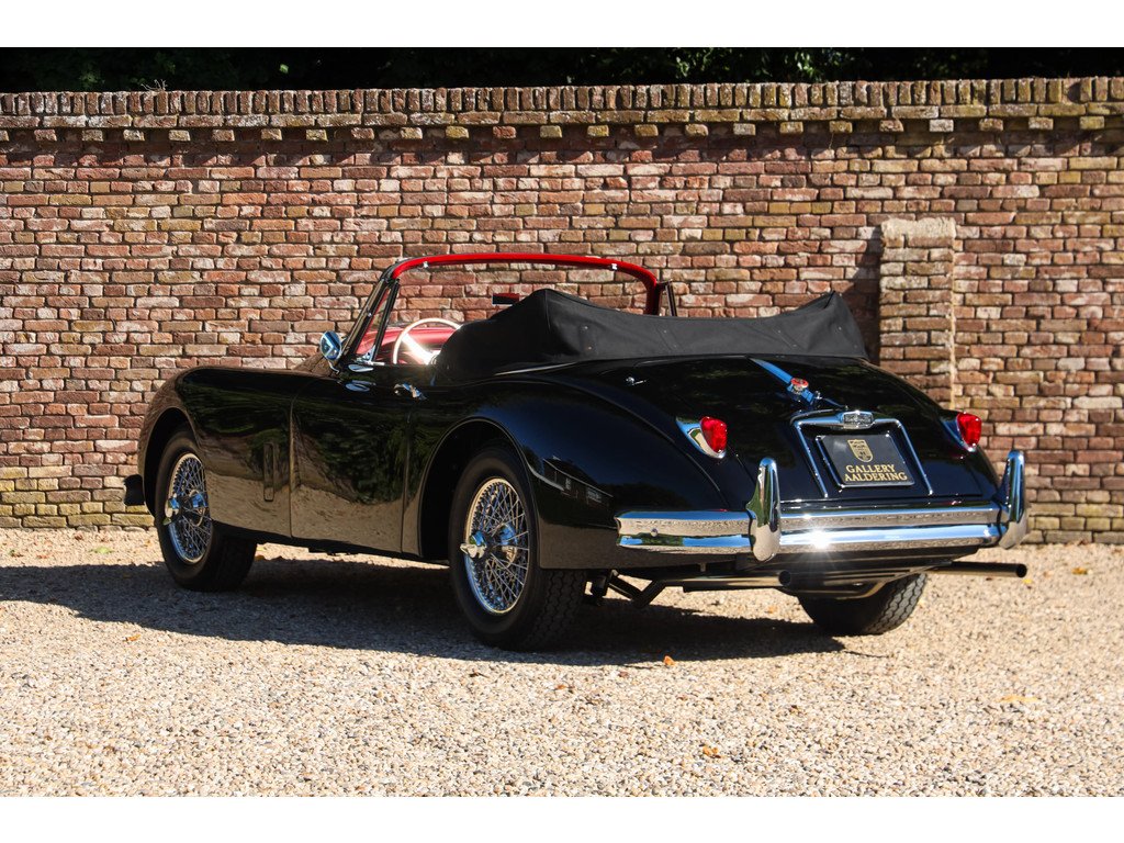 1958 Jaguar XK 150, foto 2