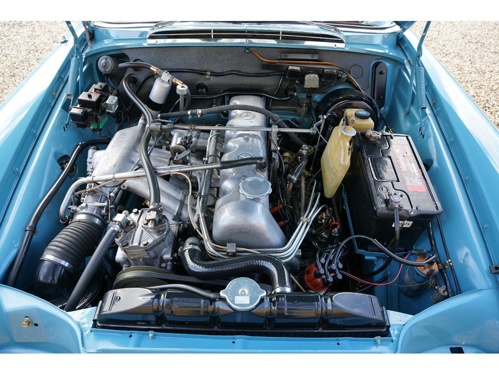 1967 Mercedes-Benz S-Class Heckflosse - 250 SE Coupe "Floor shift automatic", foto 4