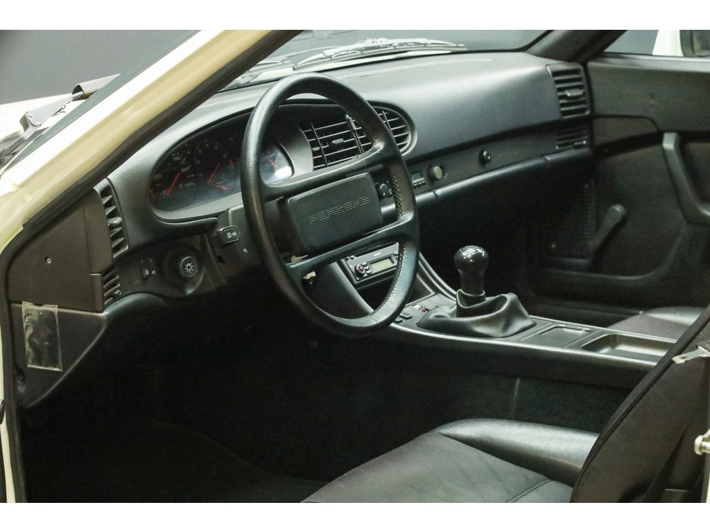 1986 Porsche 944 - 2.5 Coupé "Alpinweiß", foto 3