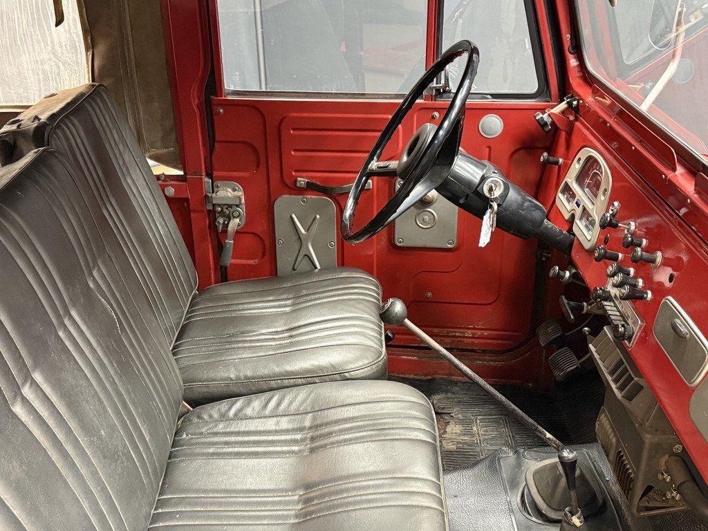 1975 Toyota Land Cruiser - FJ40 (Petrol) Vinyl Top "Freeborn Red", foto 8