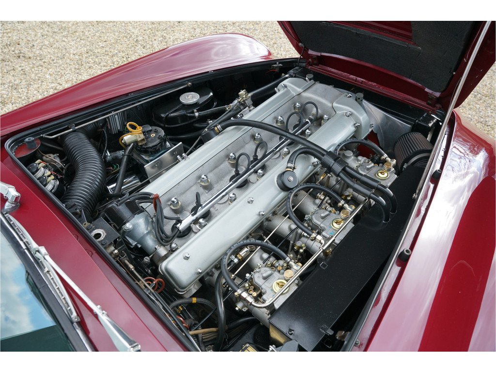 1966 Aston Martin DB6, foto 10