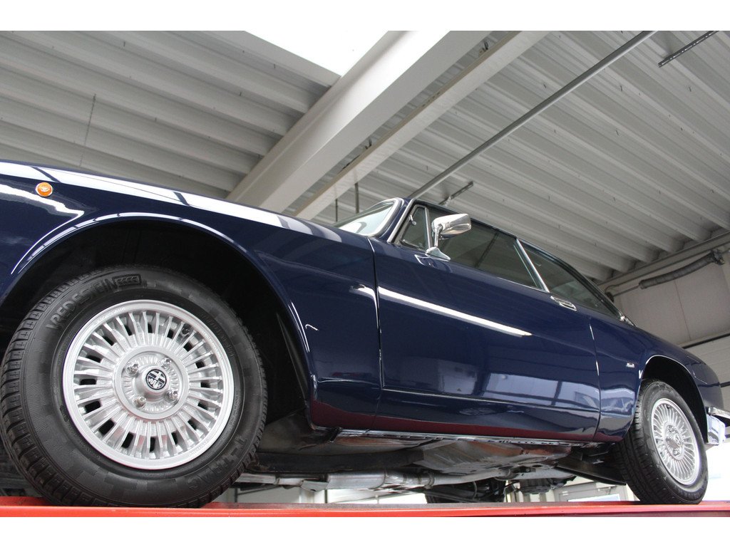 1974 Alfa Romeo GTV - 2000 Bertone "Blu Ollandese over Naturale", foto 8