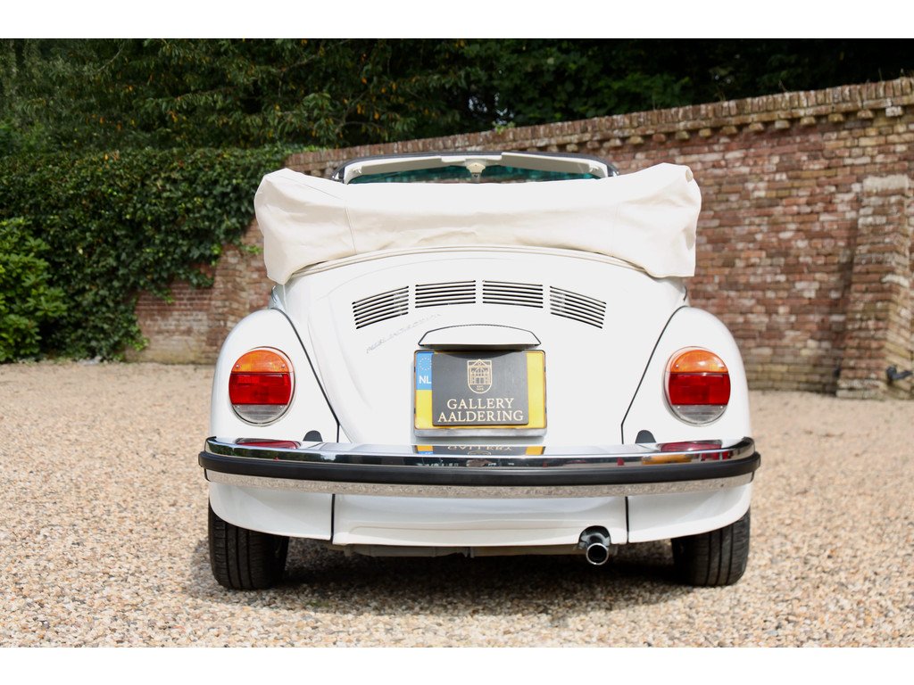 1977 VW Beetle - 1303 Convertible "Champagne Limited Edition", foto 6