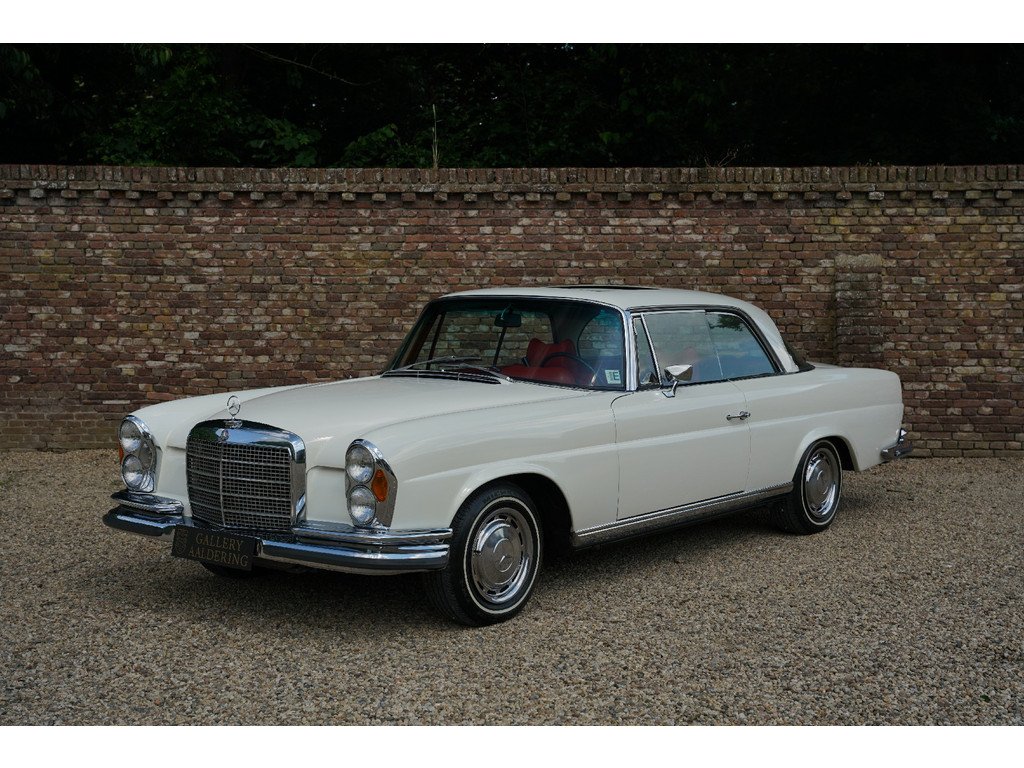 1970 Mercedes-Benz S-Class W111/112 - 280 SE 3.5 V8 Coupé "Original and preserved", foto 1