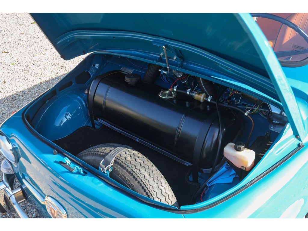 1973 Fiat 500 - Apri "Restored and redesigned", foto 12