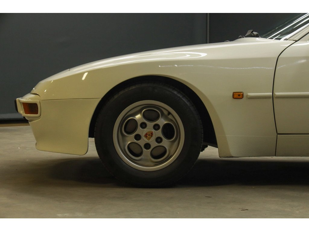 1986 Porsche 944 - 2.5 Coupé "Alpinweiß", foto 12